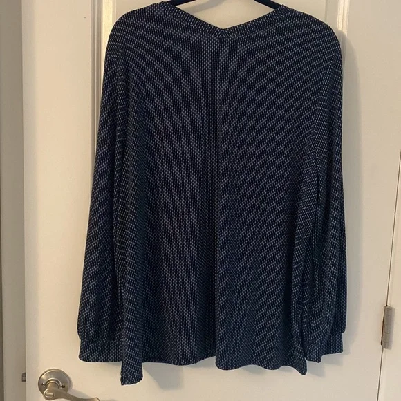 Banana Republic Navy, Blue and white Size XL long sleeve top. - Picture 3 of 5